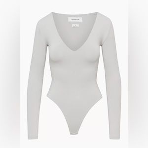 NWT ARITZIA Contour V-Neck Longsleeve Bodysuit